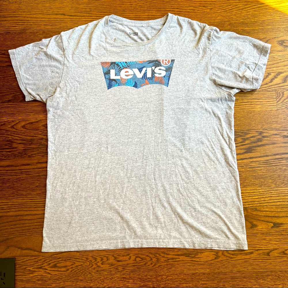 Levi’s box logo T-Shirt